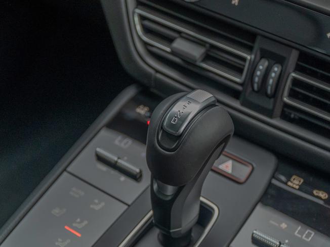 PORSCHE Macan Photo 26