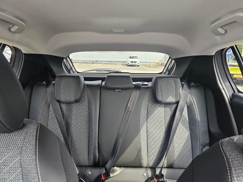2025 25 PEUGEOT 208