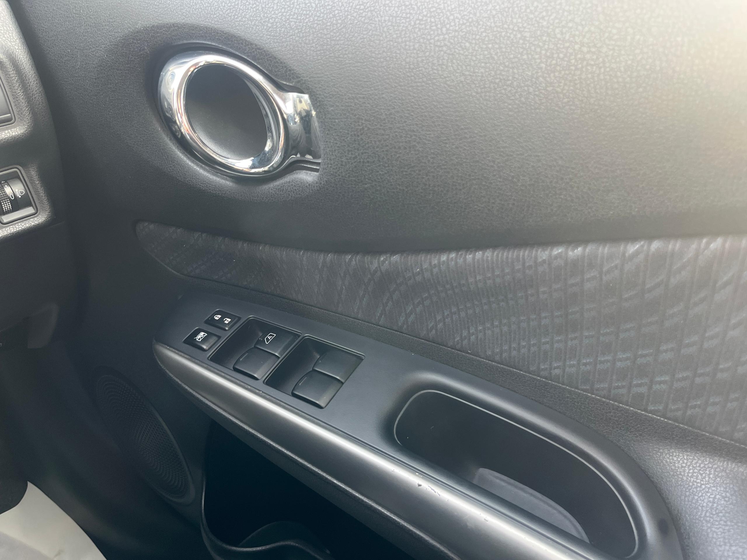 Nissan Note Photo 29