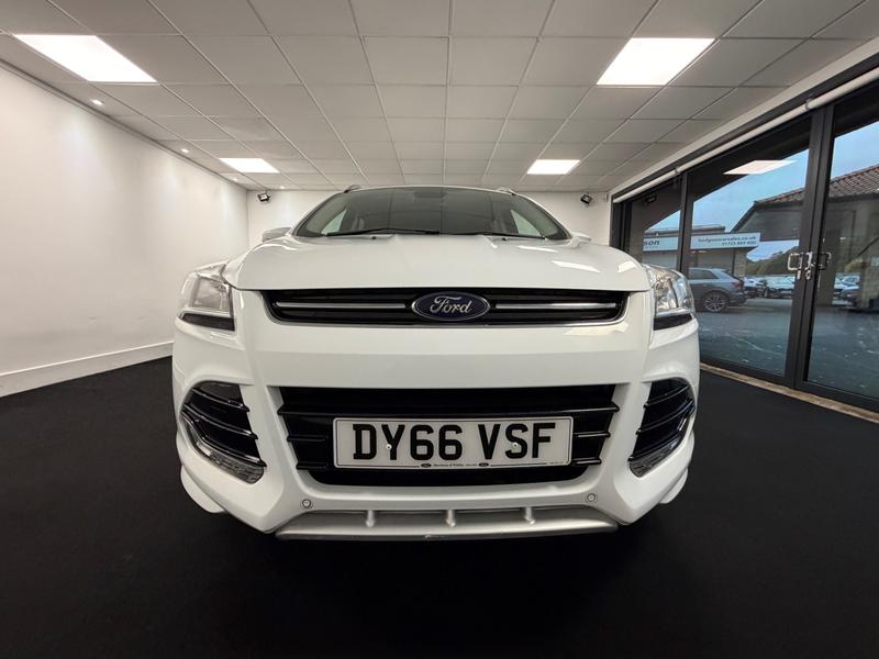 Ford Kuga Photo 871da46f-55ea-4094-91db-591115c4bb15.jpg