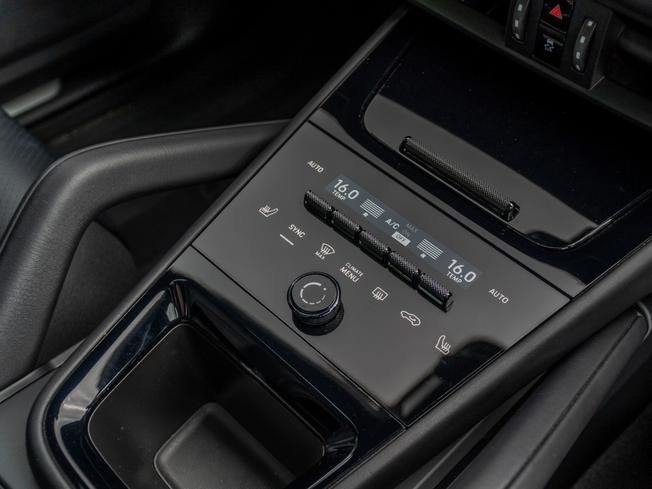 PORSCHE Cayenne Photo 25