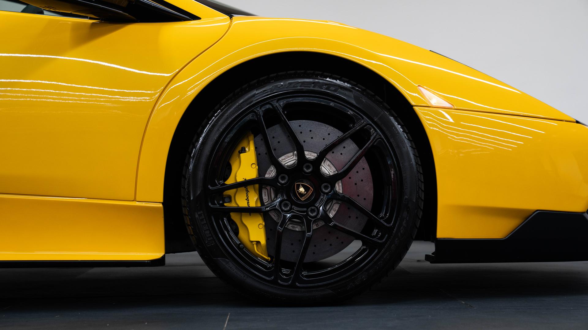LAMBORGHINI Murcielago Photo 87314f16-6b5e-4c03-8226-51f531f4baff.jpg
