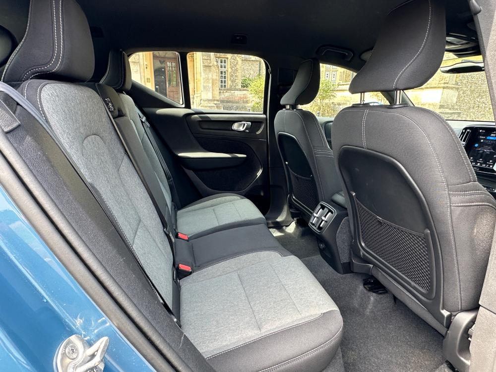 Used Volvo XC40 WG73OGE 26