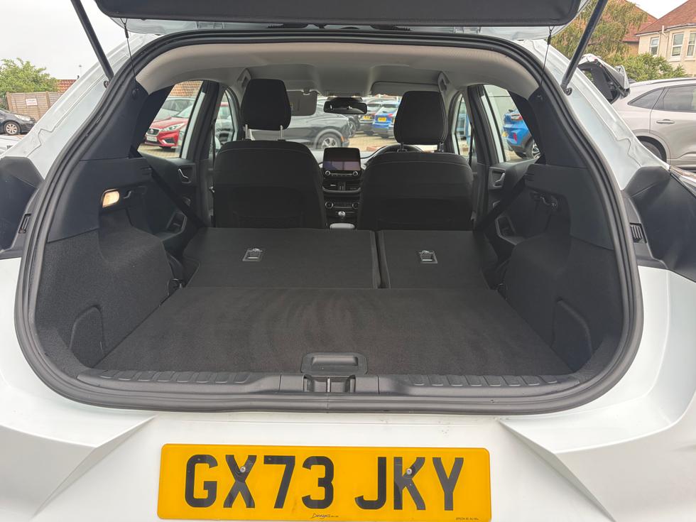 Ford Puma Photo 8757b660-c5db-42dc-bb24-bd0331d475fc.jpeg