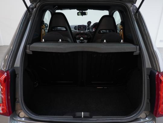Abarth 595 Photo 8764434b-098d-48a0-b2d0-337bcbbaa84e.jpg