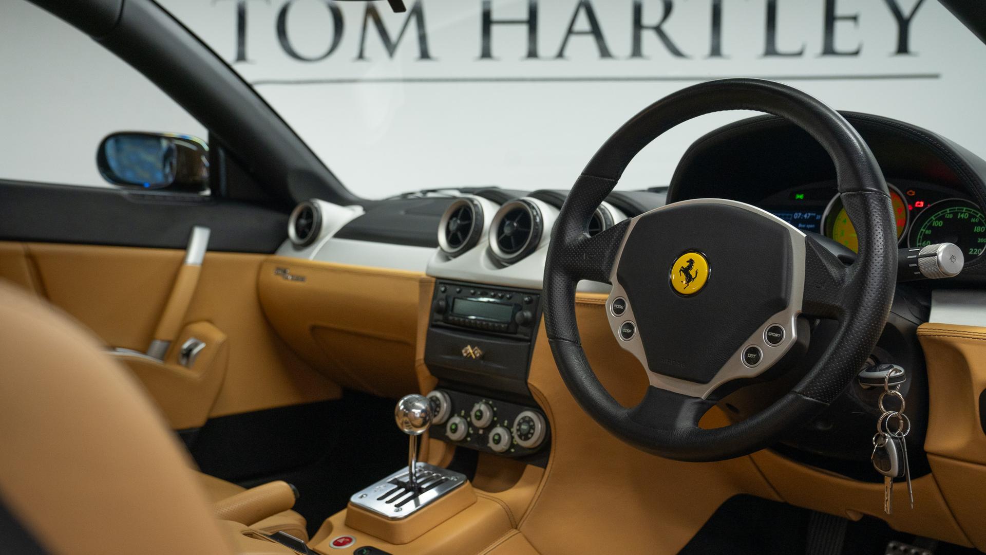 Ferrari 612 Photo 877c0424-8efe-41d6-8d4f-dbbcd541db59.jpg