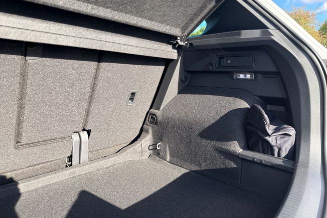 VOLKSWAGEN Tiguan Photo 27