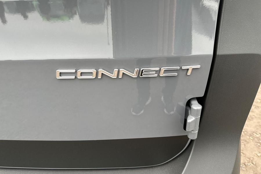 Ford TRANSIT CONNECT Photo 878a99f4-9e81-4cd2-b01f-4c5226b72a34.jpg
