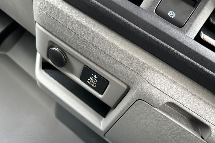 Ford TRANSIT CUSTOM Photo 87ac04d5-713b-47cd-8909-b4d1a8a893f1.jpg