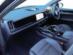 PORSCHE Cayenne Photo 3