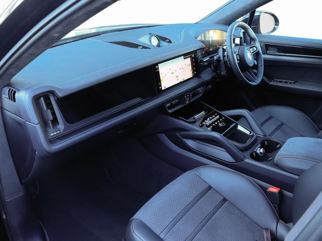 PORSCHE Cayenne Photo 3