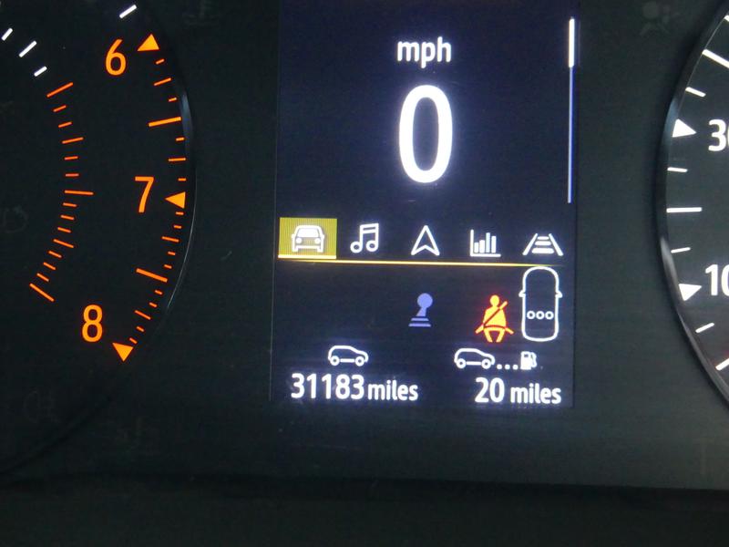 Renault Captur Photo 87ee7088-b28f-4474-acea-652456026bd5.jpg