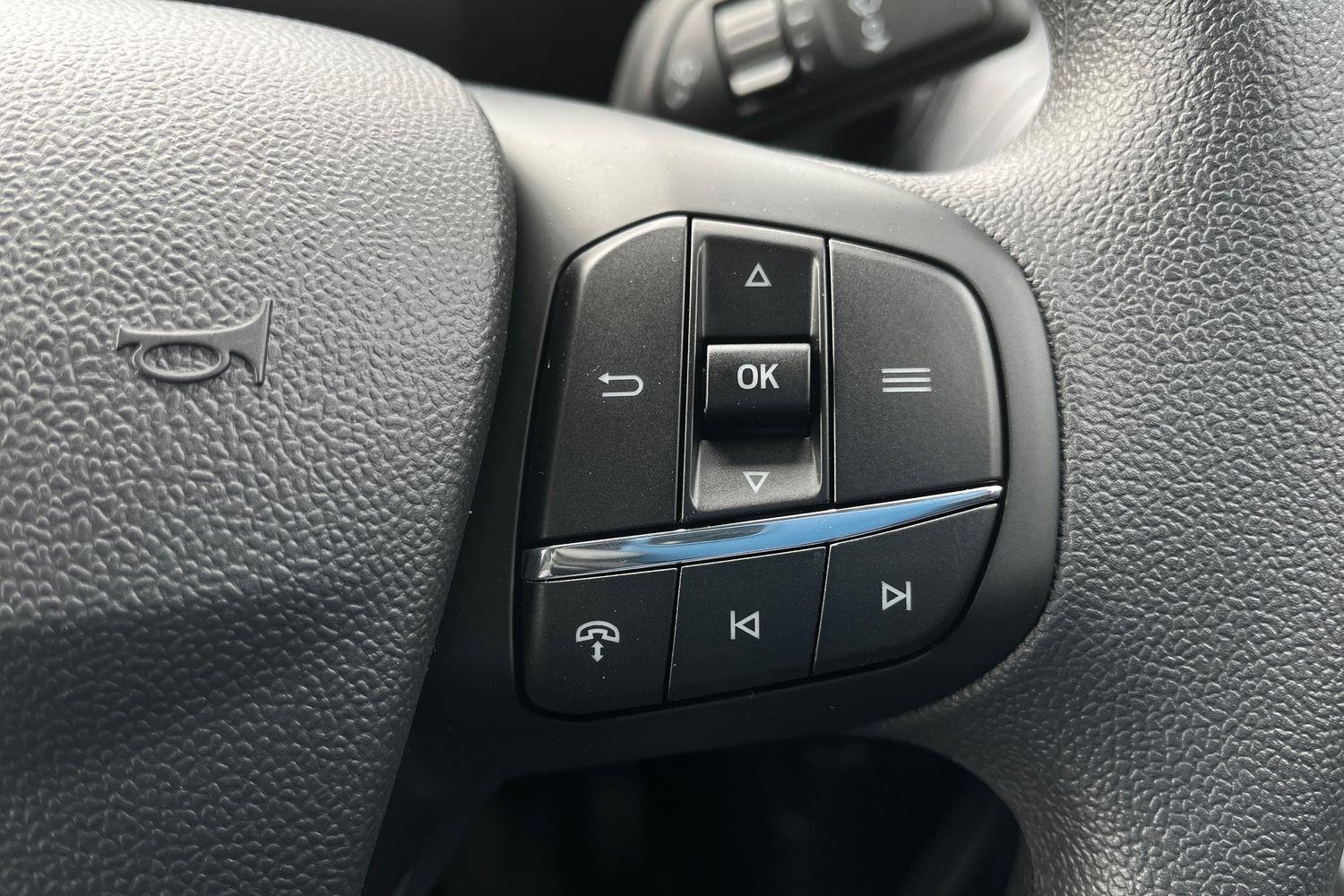 Ford TRANSIT COURIER Photo 34