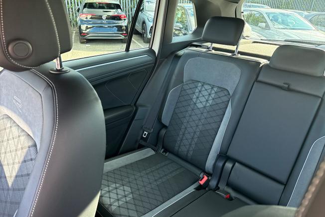 VOLKSWAGEN Tiguan Photo 50