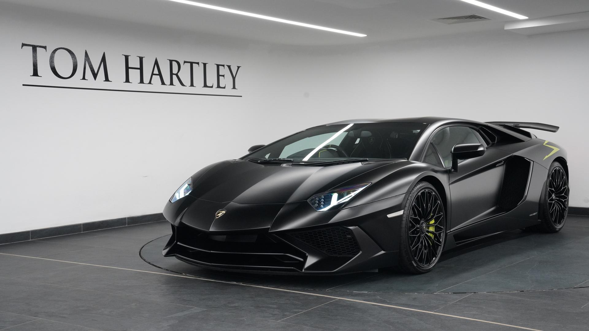 LAMBORGHINI Aventador Photo 88035ac3-aa87-472a-81e4-d562da7c0095.jpg