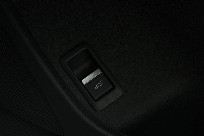 AUDI  Q4 Photo 26