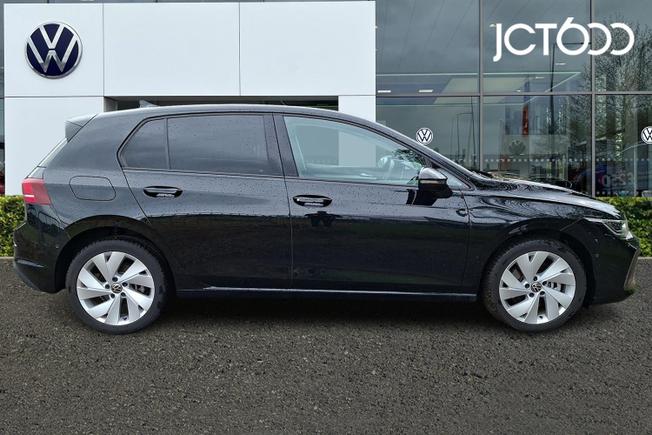 VOLKSWAGEN Golf Photo 4