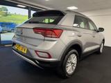 Volkswagen T-Roc Photo 9