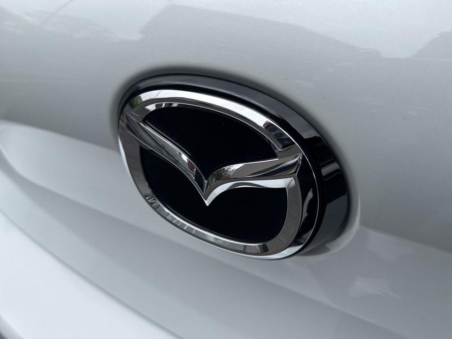 Mazda Mazda3 Photo 8820bf78-bb26-4aa3-9647-3e369acf69de.jpg