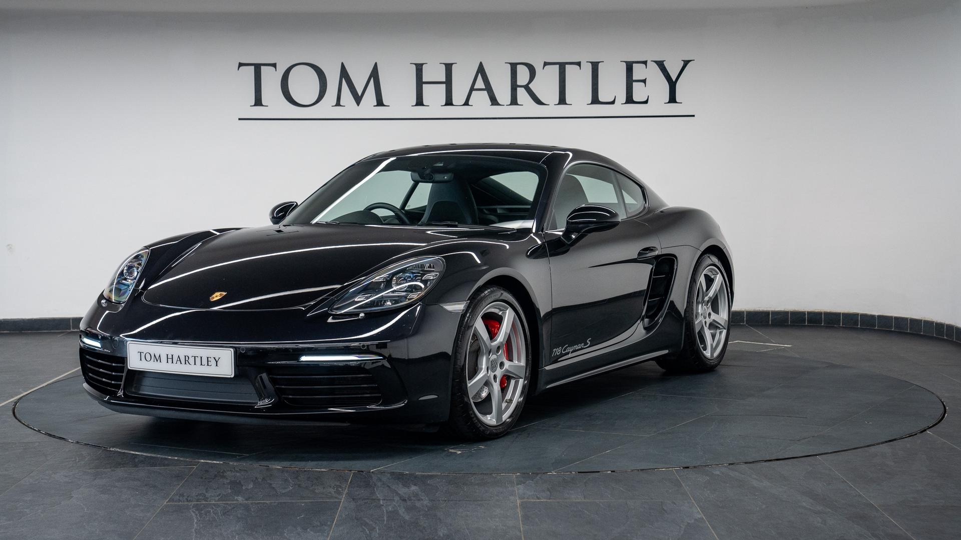 Porsche 718 Cayman Photo 883c58e4-8745-4476-b50e-e3b5f42c7443.jpg