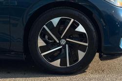 Volkswagen ID.7 Photo 5