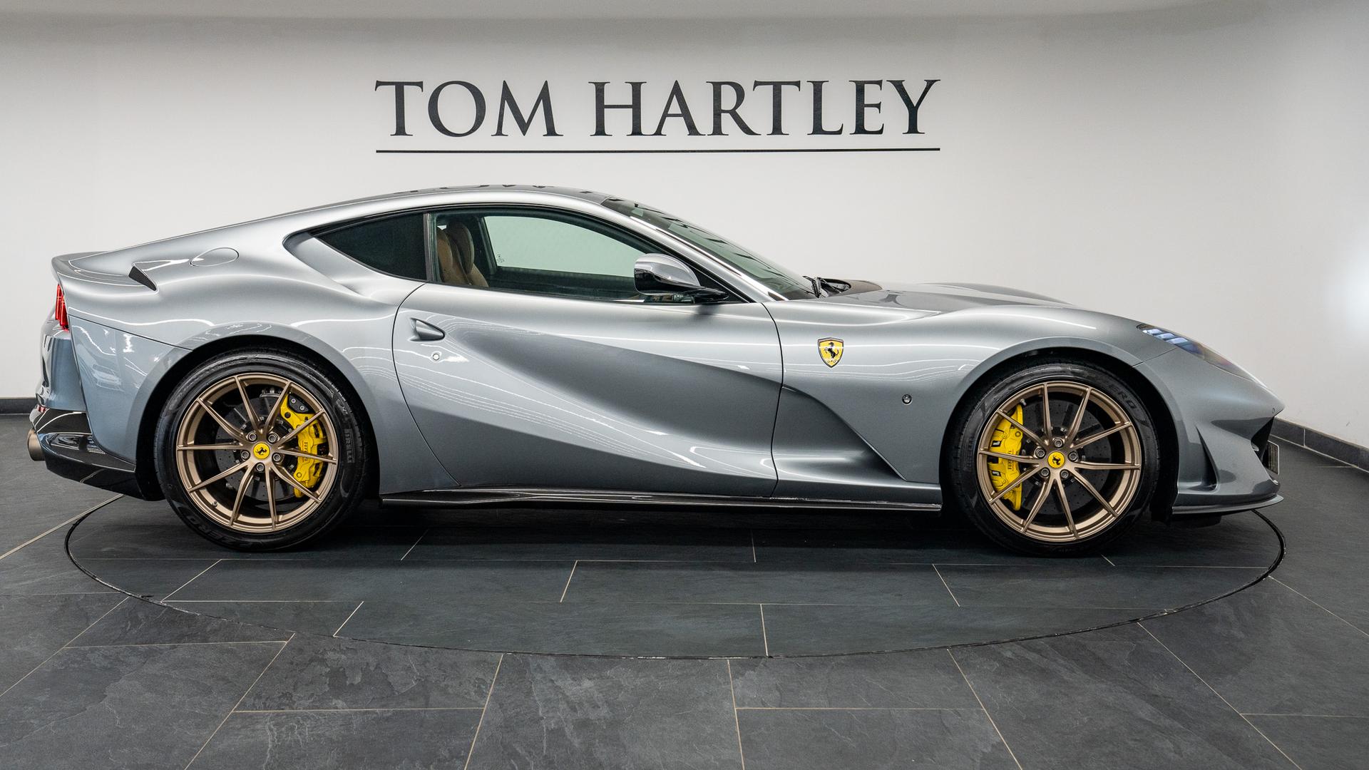 Ferrari 812 Photo 887f8d89-609e-4c35-a7c8-9f0dbe51abe0.jpg