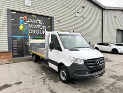 Mercedes-Benz Sprinter Photo 15