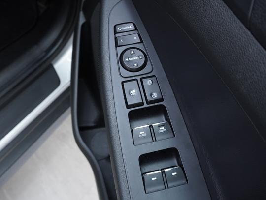 Hyundai TUCSON Photo 8894698f-5a55-4d43-94fa-7b1533f745ef.jpg