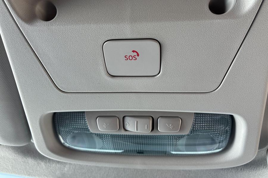 Ford TRANSIT COURIER Photo 8896f983-91d3-45e6-b4ff-bd74eaad7e87.jpg