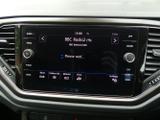 Volkswagen T-Roc Photo 23