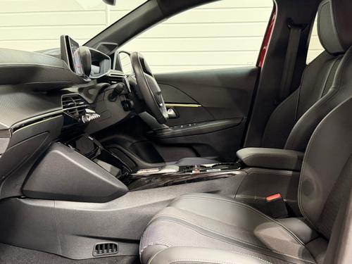 Peugeot 208 Photo 88be603b-9788-4286-8c78-cd452526c3da.jpeg