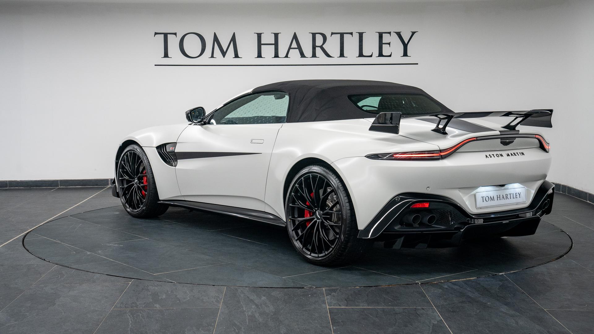 Aston Martin Vantage Photo 88bf56b1-ec77-4237-85b9-961653a38523.jpg