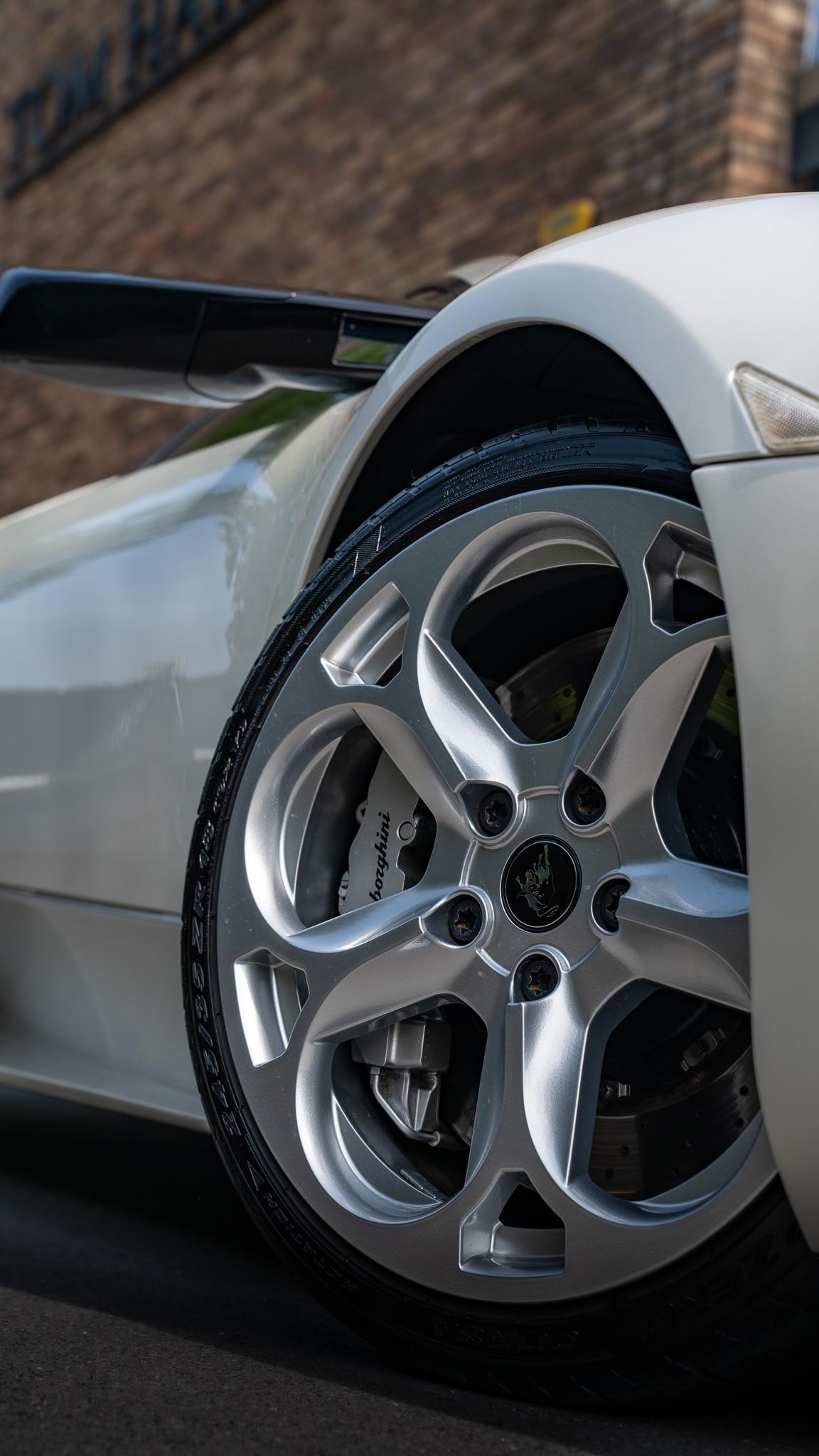 LAMBORGHINI Murcielago Photo 88c99777-781e-48a7-8550-6d48879d3dd4.jpg
