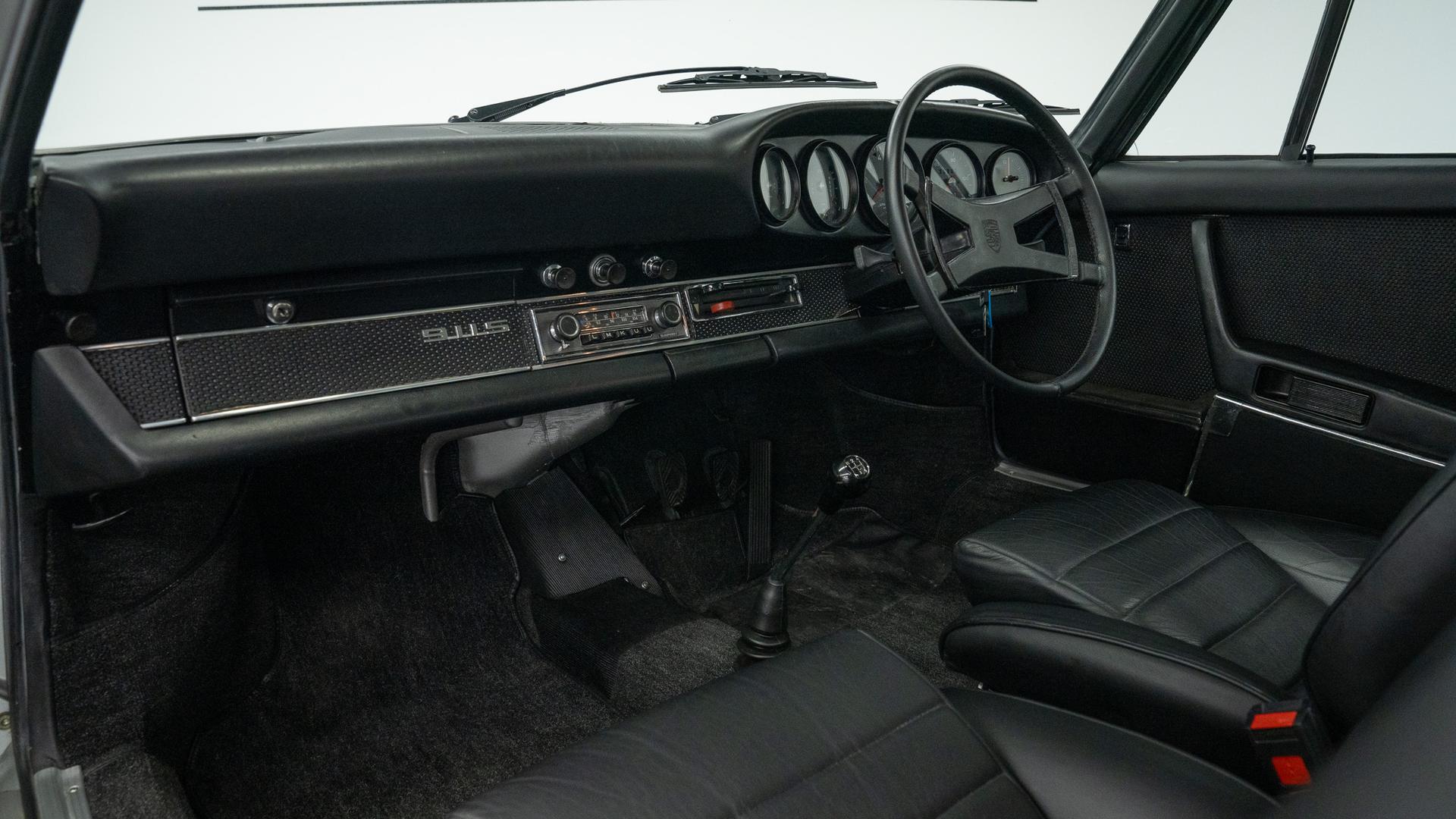 Porsche 911 Photo 88cfc6c1-b273-44c5-90cb-5dbe06e6c645.jpg