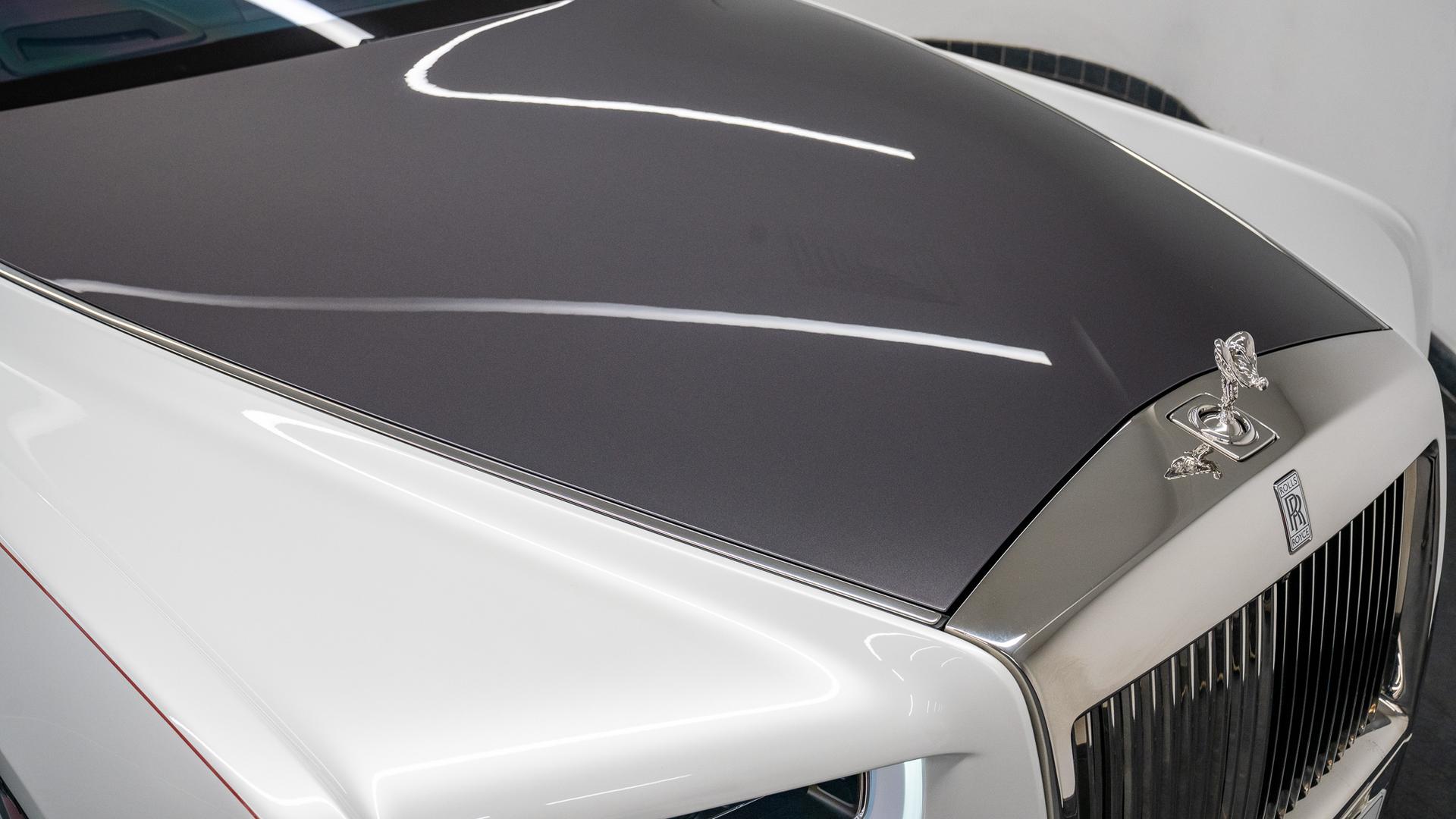 Rolls-Royce Phantom Photo 88dbb394-24b8-40be-8def-22cac3a03475.jpg