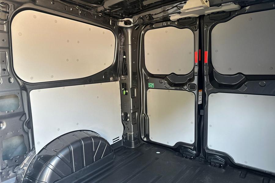 Ford TRANSIT CUSTOM Photo 88fa487a-1d39-44a2-a36a-5034f6eb63e2.jpg