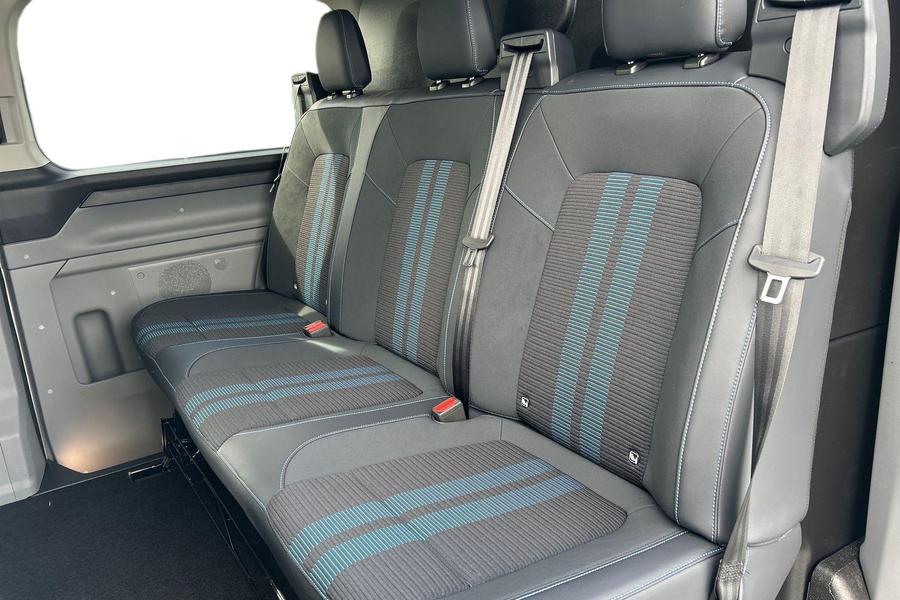 Ford TRANSIT CUSTOM Photo 88fdde26-35e9-4389-9d61-52d5e4edc809.jpg