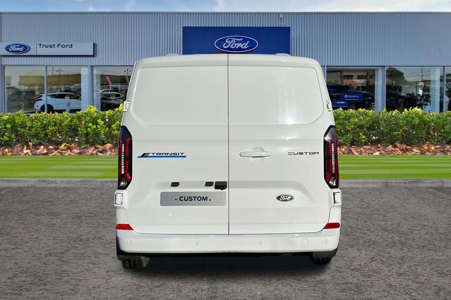 Ford E-TRANSIT CUSTOM Photo 89051292-e1a6-43aa-b77c-e80e0bf39a10.jpg