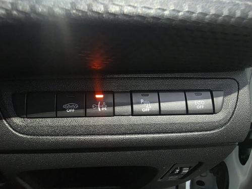 Peugeot 2008 Photo 890b5841-d67b-4d45-bb3d-69f33e697d33.jpeg