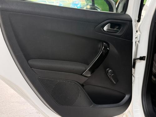 Peugeot 208 Photo 890ef2cb-4572-4d46-b641-f49f0800d719.jpeg
