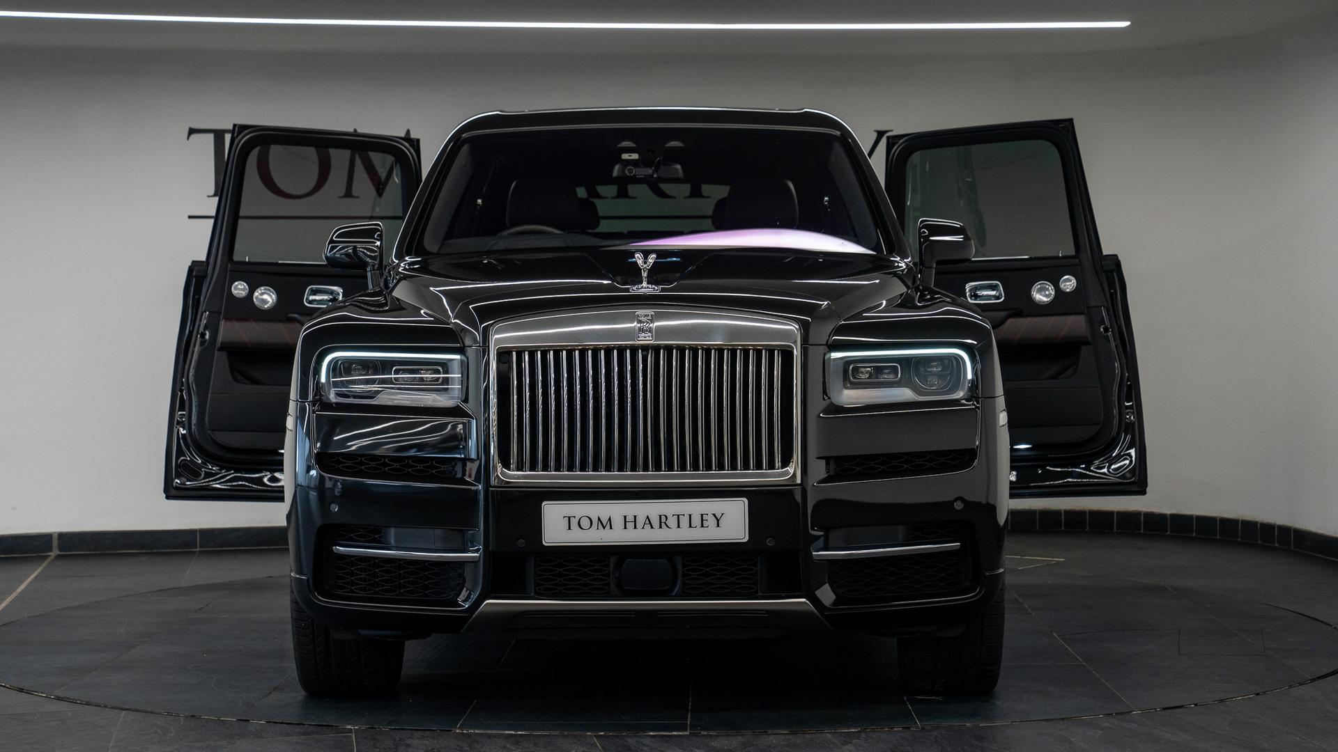 Rolls-Royce Cullinan Photo 8934b2bb-53b4-463e-92cd-e54d22804ec7.jpg