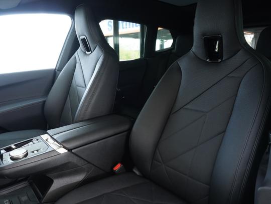 BMW iX Photo 89459e0e-39bd-494e-8384-14cece4ba345.jpg