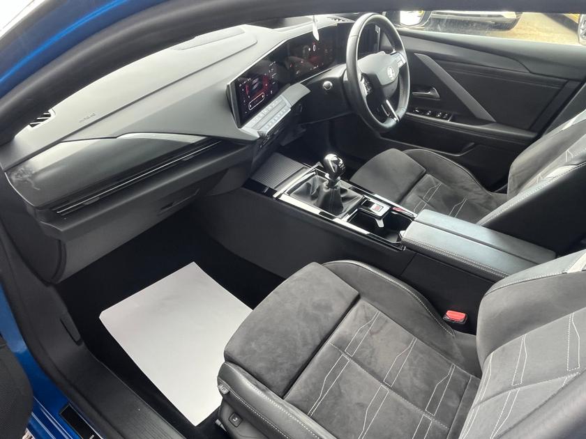 Vauxhall Astra Photo 895343fb-6ce1-411c-86de-6aba4a237697.jpg