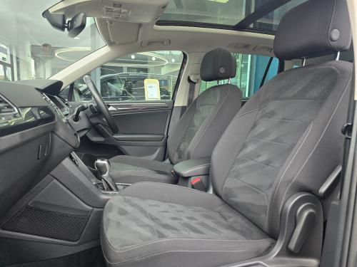 Volkswagen Tiguan Photo 895b414e-8070-449f-b6e8-33daa097e8e1.jpg
