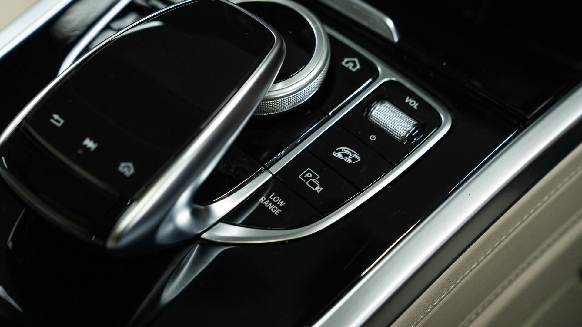 Mercedes-Benz G63 Photo 895e3307-d3da-4ade-ab20-47665fb76e44.jpg
