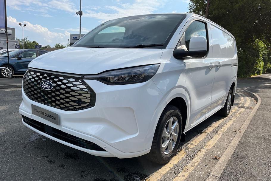 Used Ford E-TRANSIT CUSTOM CUSTOMBEV01 22