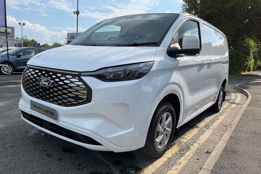 Ford E-TRANSIT CUSTOM Photo 896ec077-2ded-44b0-8c98-0788820800f9.jpg