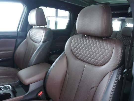 Hyundai Santa Fe Photo 8974ae57-2f77-4b67-a9c0-7de8b3f8bb7f.jpg