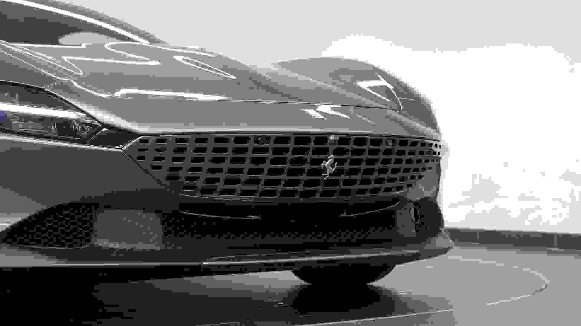 Ferrari ROMA Photo 89b4af8e-45eb-47d1-b956-ced10e2d19cc.jpg