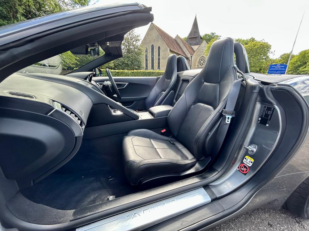 Used Jaguar F-Type M444SAC 31